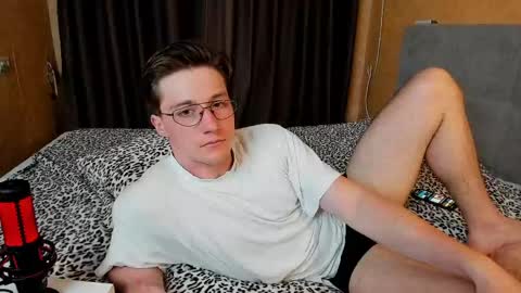 Deni online show from May 23, 8:03 pm