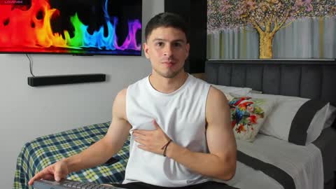 Snapshot of derek_hussain chatting on January 24, 8:54 pm Derek Hussain online show from January 24, 8:54 pm