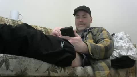 Snapshot of derf007 chatting on March 7, 3:49 pm derf007 online show from March 7, 3:49 pm