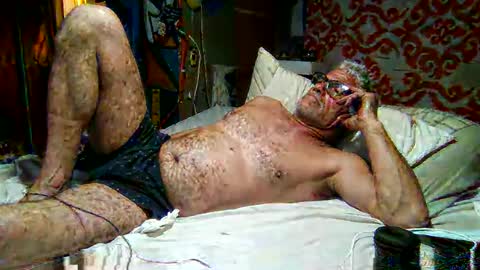 derick1961 online show from November 28, 2:15 am