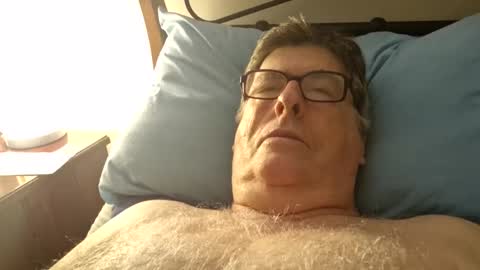 Desmon1958 online show from April 18, 7:07 pm