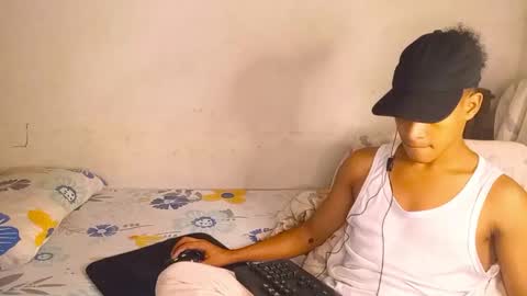 deus_steim online show from November 30, 2:24 am