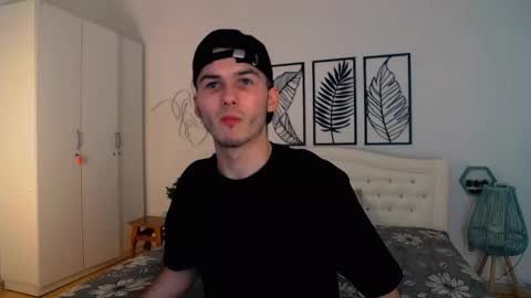 devin_ho online show from February 21, 9:32 pm