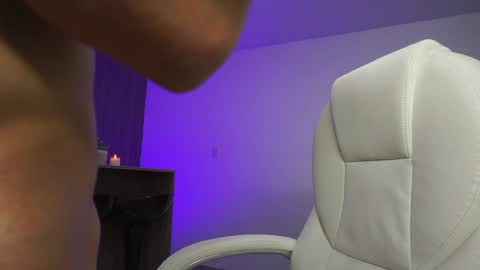 Devin Hunter online show from December 17, 3:06 am