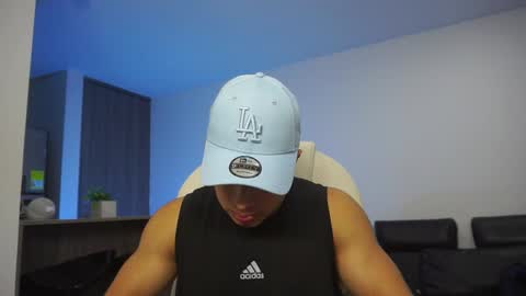 Devin Hunter online show from December 6, 3:41 am