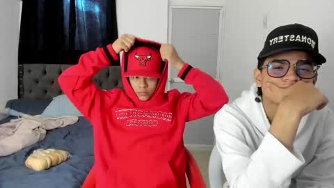 dick_master17 online show from January 14, 12:32 pm