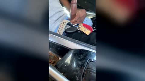 dick_trapper online show from April 6, 6:09 pm