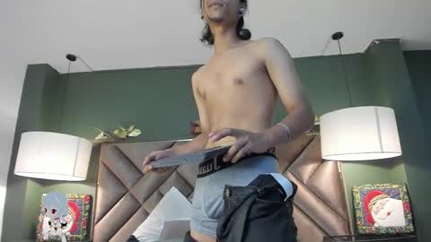 dickie_dicking online show from November 29, 10:23 pm