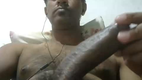 Snapshot of dickruss0070003 chatting on January 6, 5:52 am dick rus online show from January 6, 5:52 am