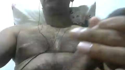 Snapshot of dickruss0070003 chatting on December 5, 1:25 am dick rus online show from December 5, 1:25 am
