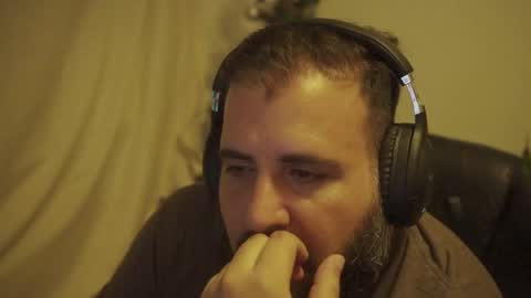 Snapshot of dicristalino chatting on December 16, 1:42 am Cristian Dipolino online show from December 16, 1:42 am