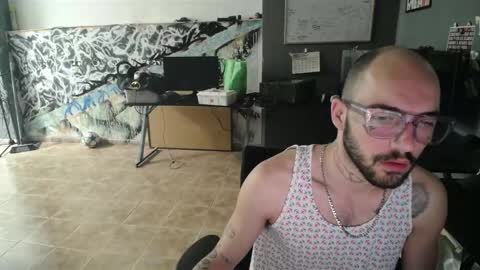 didismurf02 online show from May 28, 2:31 am