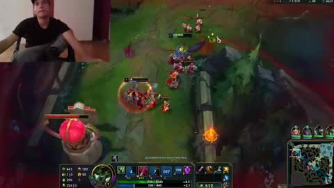 Snapshot of diegorogue_ chatting on December 4, 9:13 pm Diego rogue online show from December 4, 9:13 pm