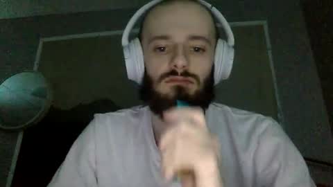 digbicknik online show from February 10, 5:25 am