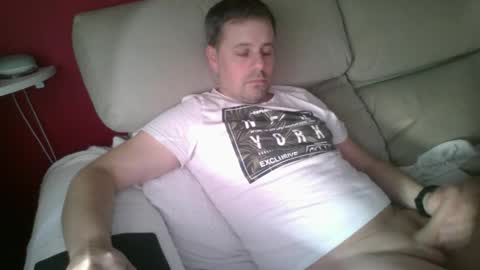 dili999 online show from October 6, 5:39 pm