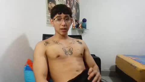 dillom420 online show from January 31, 4:03 am