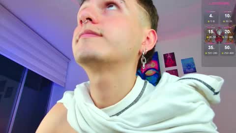 Julian Independent Model online show from December 3, 12:05 am