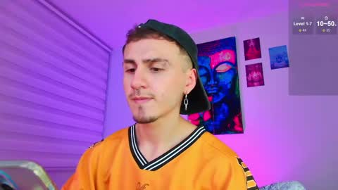 Julian Independent Model online show from May 24, 3:45 am