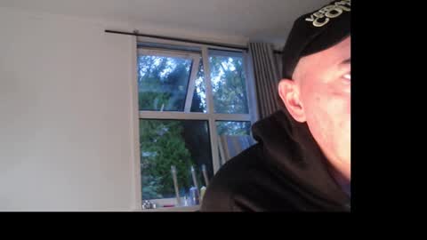 dinosilk online show from October 29, 7:00 am