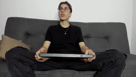 Dio online show from November 29, 1:46 pm