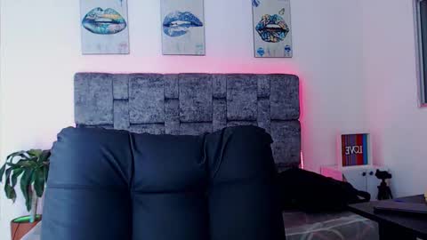 dirty model online show from September 14, 2:57 am