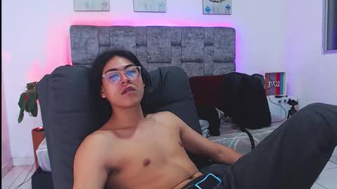 dirty model online show from September 12, 2:00 am