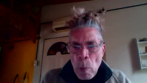 discretopasivo online show from May 27, 6:49 pm