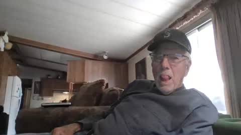 doingmyself69 online show from May 26, 7:21 pm