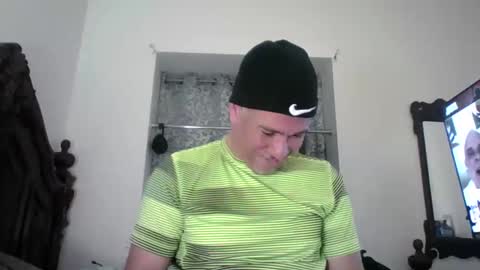 luis online show from April 21, 11:44 pm