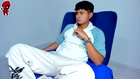  Dominic  online show from April 14, 2:33 am