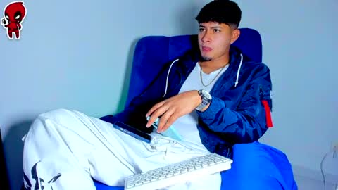  Dominic  online show from July 1, 1:39 am