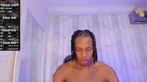 Snapshot of dominicsccott chatting on February 20, 2:02 pm Dominicscott online show from February 20, 2:02 pm