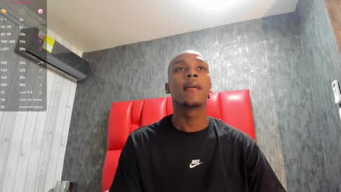 Snapshot of dominicsccott chatting on March 2, 12:03 pm Dominicscott online show from March 2, 12:03 pm