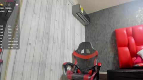 Dominicscott online show from April 20, 12:19 pm