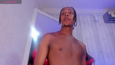 Snapshot of dominicsccott chatting on September 16, 11:55 am Dominicscott online show from September 16, 11:55 am