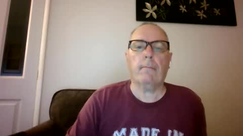 Snapshot of domjolly08 chatting on October 5, 9:19 pm David uk online show from October 5, 9:19 pm