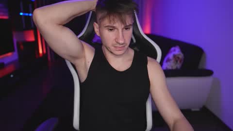 Dorian Reyes online show from November 29, 2:02 am