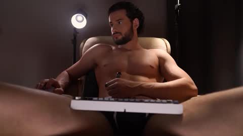 Keen online show from February 19, 9:00 pm