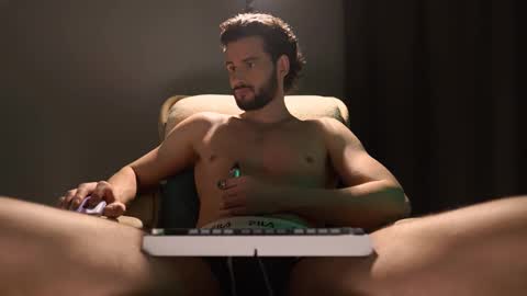 Keen online show from February 20, 7:48 pm