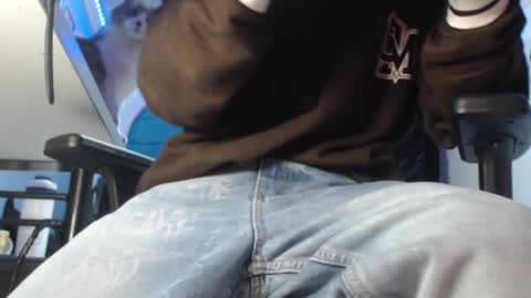 douglas_drake online show from February 23, 6:33 am