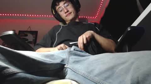 douglas_drake online show from October 3, 3:00 am