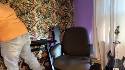 MrPirated online show from January 6, 10:05 pm