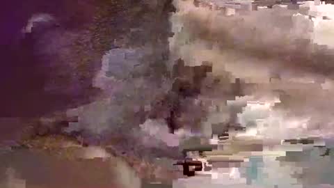 Snapshot of dragon100 chatting on February 15, 12:49 am Dragon100 online show from February 15, 12:49 am