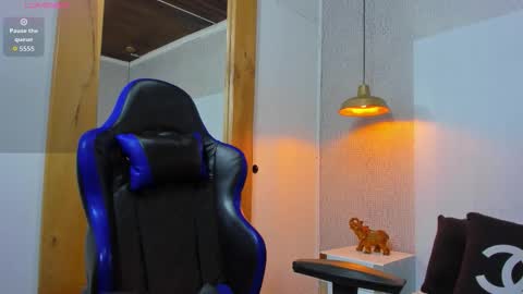 ---Drake--- online show from January 18, 4:14 am