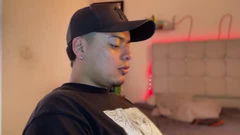 drakeeee online show from April 21, 2:01 pm