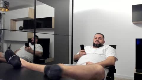 Draven A online show from February 25, 2:03 am