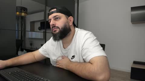 DravenPeak online show from November 4, 3:02 pm