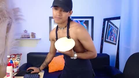 Snapshot of dreyk20 chatting on September 15, 1:56 pm Dreyk online show from September 15, 1:56 pm