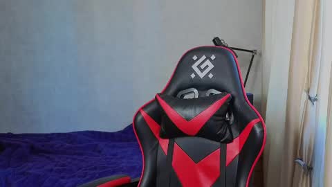 Mark online show from April 21, 1:50 pm