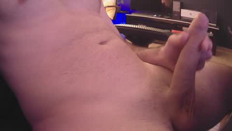 Snapshot of drjohnycage chatting on February 15, 9:49 pm drjohnycage online show from February 15, 9:49 pm